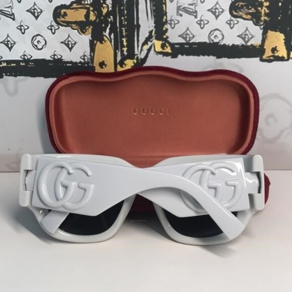 New Authentic  Gucci GG1545S 003 – Light Grey Oversized Square Sunglasses ✨ - Picture 5 of 14